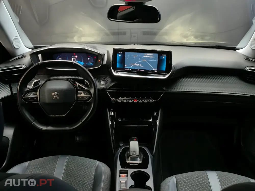 Peugeot 2008 1.5 BlueHDi Allure Pack EAT8