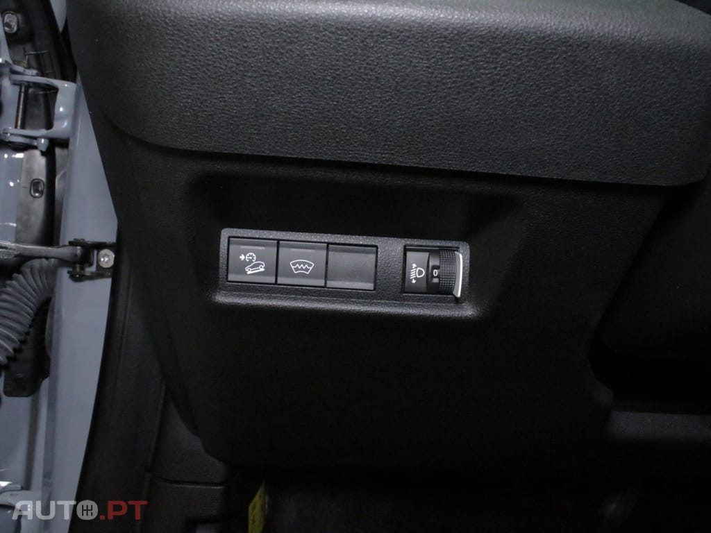 Jeep Avenger 1.2 4xe HIBRIDO MHEV eAWD NORTH FACE EDIÇÃO LIMITADA ONE OF 4806