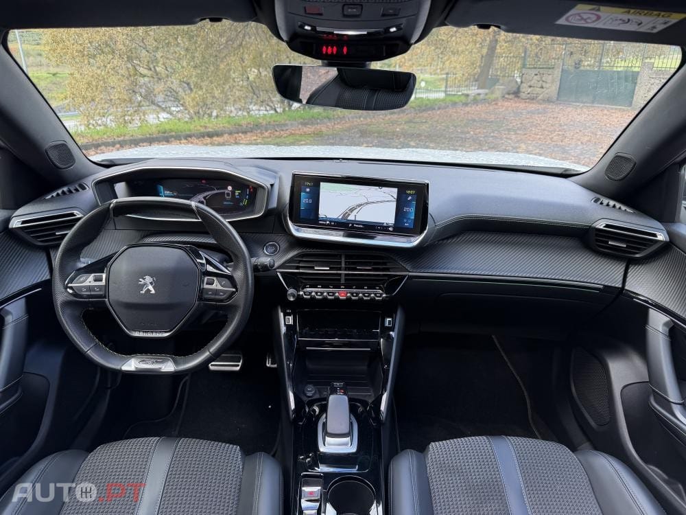 Peugeot E-2008 50 kWh GT Pack