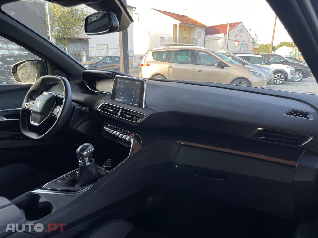 Peugeot 3008 1.2 PureTech Active