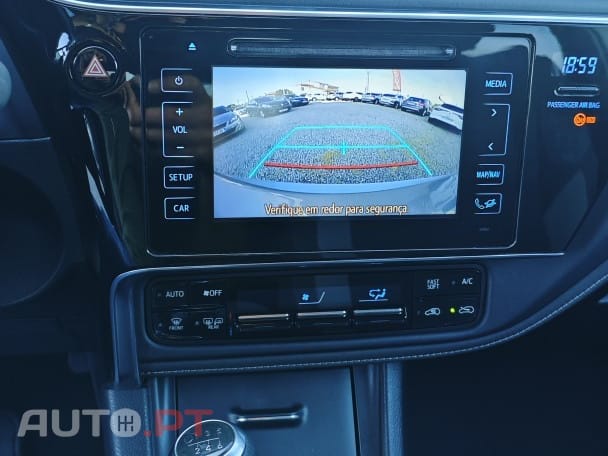 Toyota Auris 1.4 D-4D Exclusive