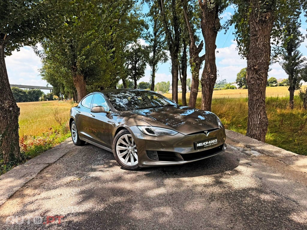 Tesla Model S 70 