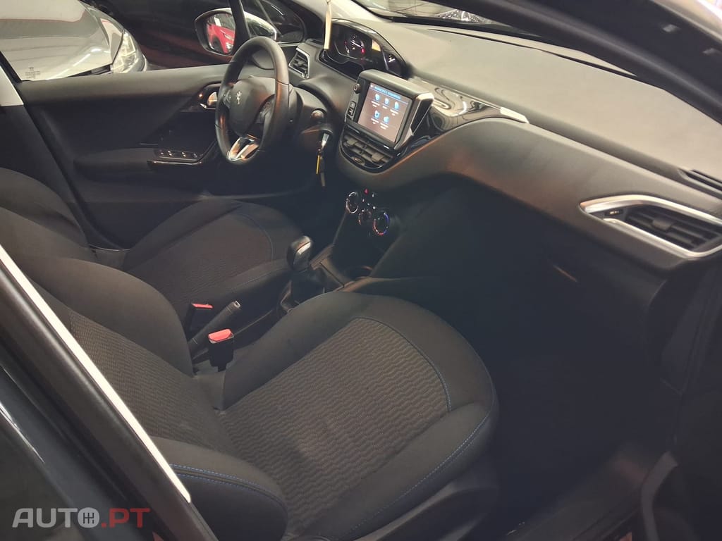 Peugeot 208 1.2 PureTech Active