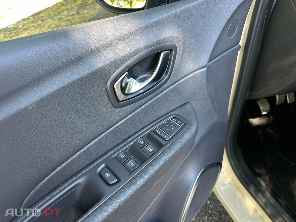 Renault Captur 1.5 dCi Initiale Paris