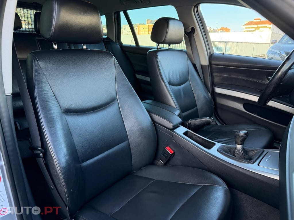 BMW 318 d Touring Line Sport