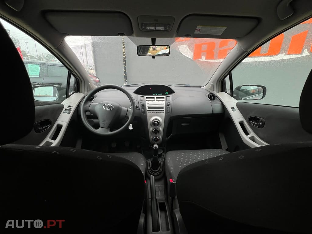 Toyota Yaris 1.0 VVT-i AC