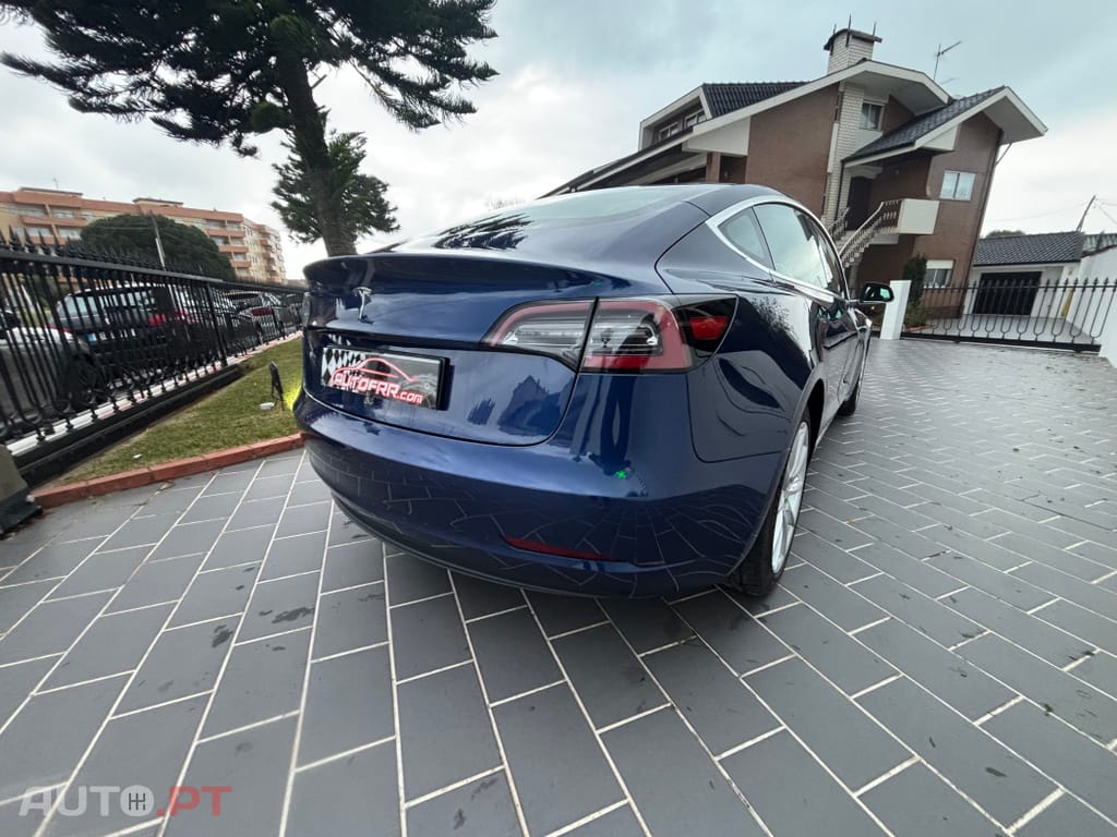 Tesla Model 3 Standard Range Plus RWD
