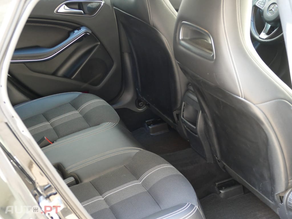 Mercedes-Benz CLA 180 d Shooting Brake Urban