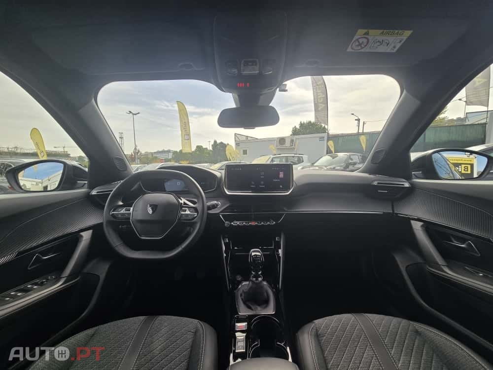 Peugeot 2008 PureTech 100 Allure