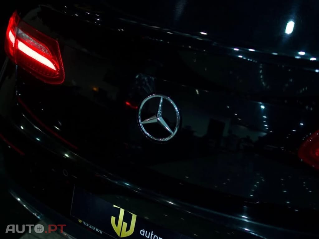 Mercedes-Benz E 220 AMG