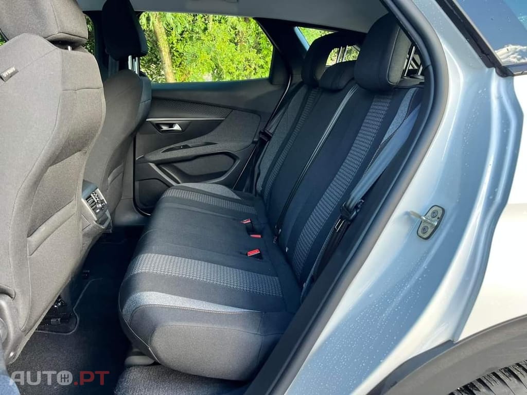 Peugeot 3008 PureTech 130 Stop & Start GPF Active Pack