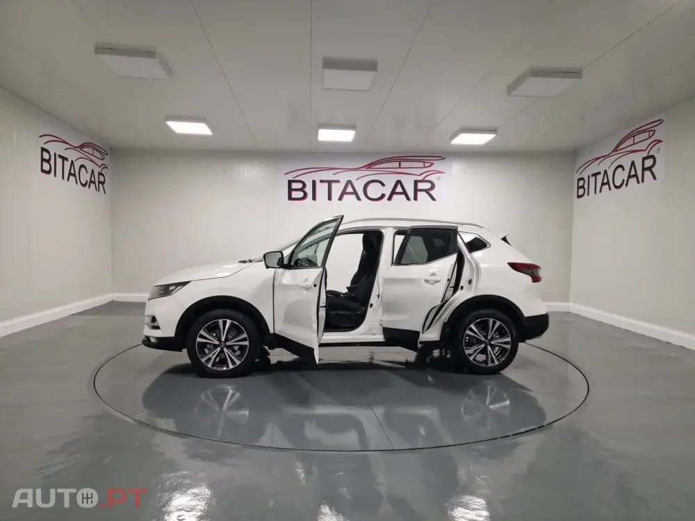 Nissan Qashqai 1.5 dCi N-Connecta