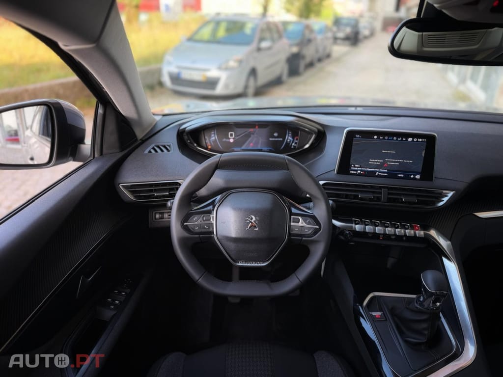 Peugeot 3008 1.5 BlueHDi Active