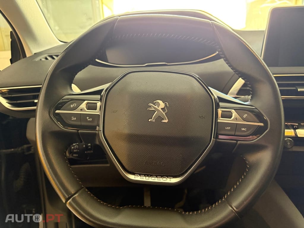Peugeot 3008 1.5 BlueHDi Active