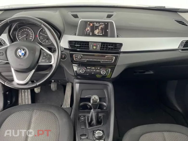 BMW X1 16 d sDrive — fotografia 8