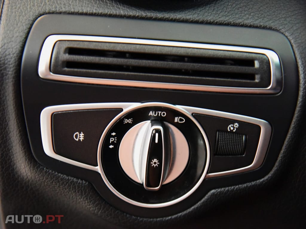 Mercedes-Benz C 300 BlueTEC Hybrid AMG Line