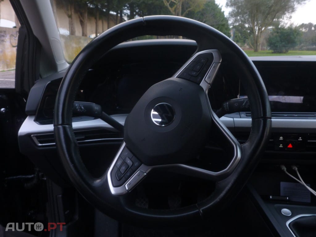 Volkswagen Golf 1.0 TSI Life