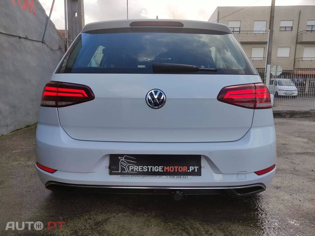 Volkswagen Golf 1.0 TSI