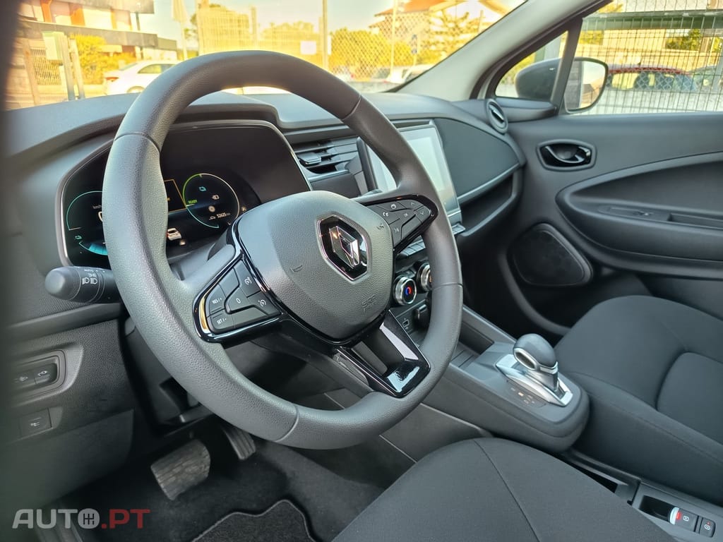 Renault Zoe (c/ Bateria) EV 50 110hp Equilibre