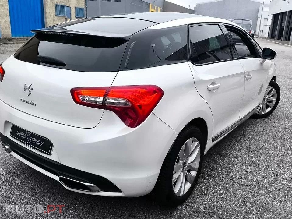Citroen DS5 1.6 e-HDi Air. So Chic CMP6 112g