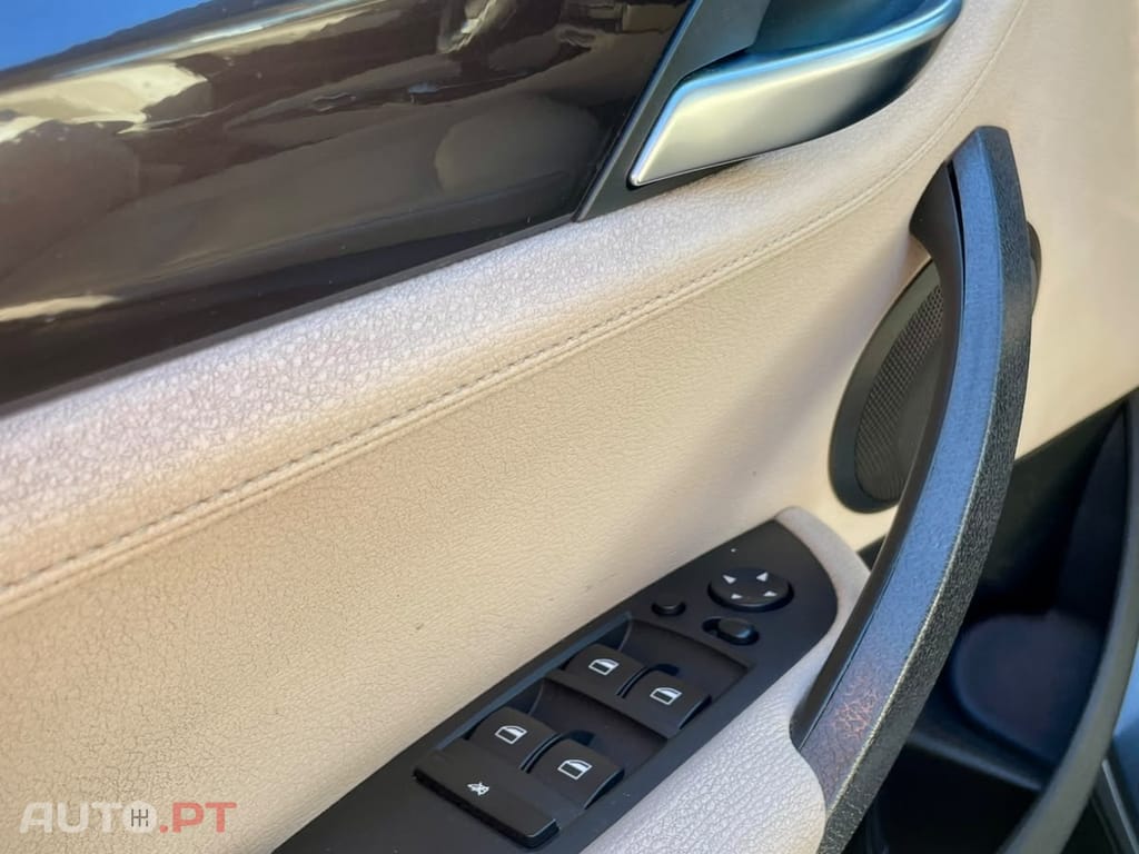 BMW X1 x drive auto