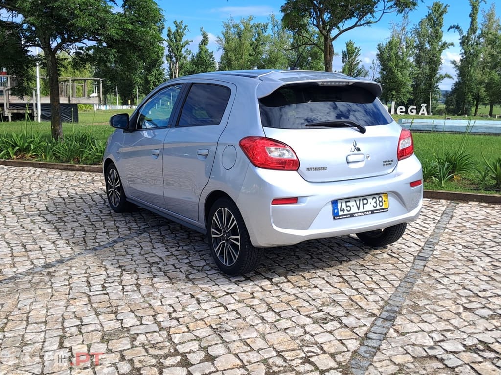 Mitsubishi Space Star 1.2 Intense Connect Edition