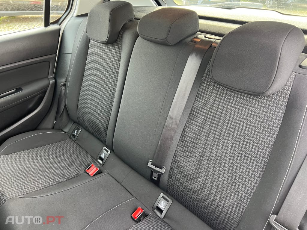 Peugeot 308 1.5 BlueHDi Business Line