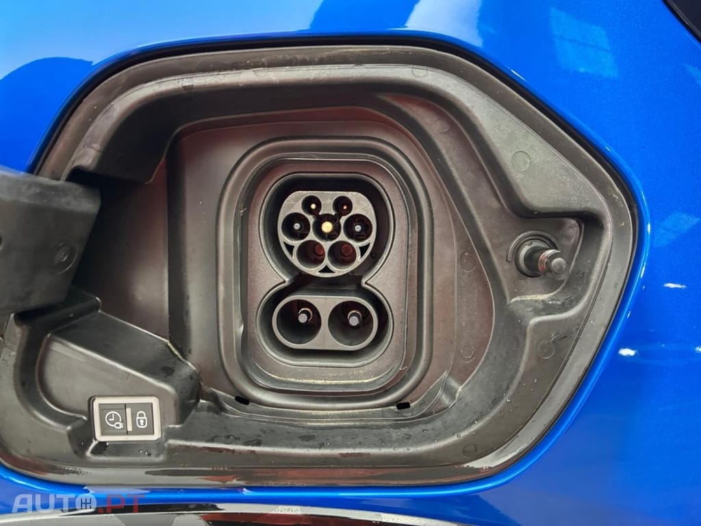 Peugeot E-208 50 kWh Allure Pack