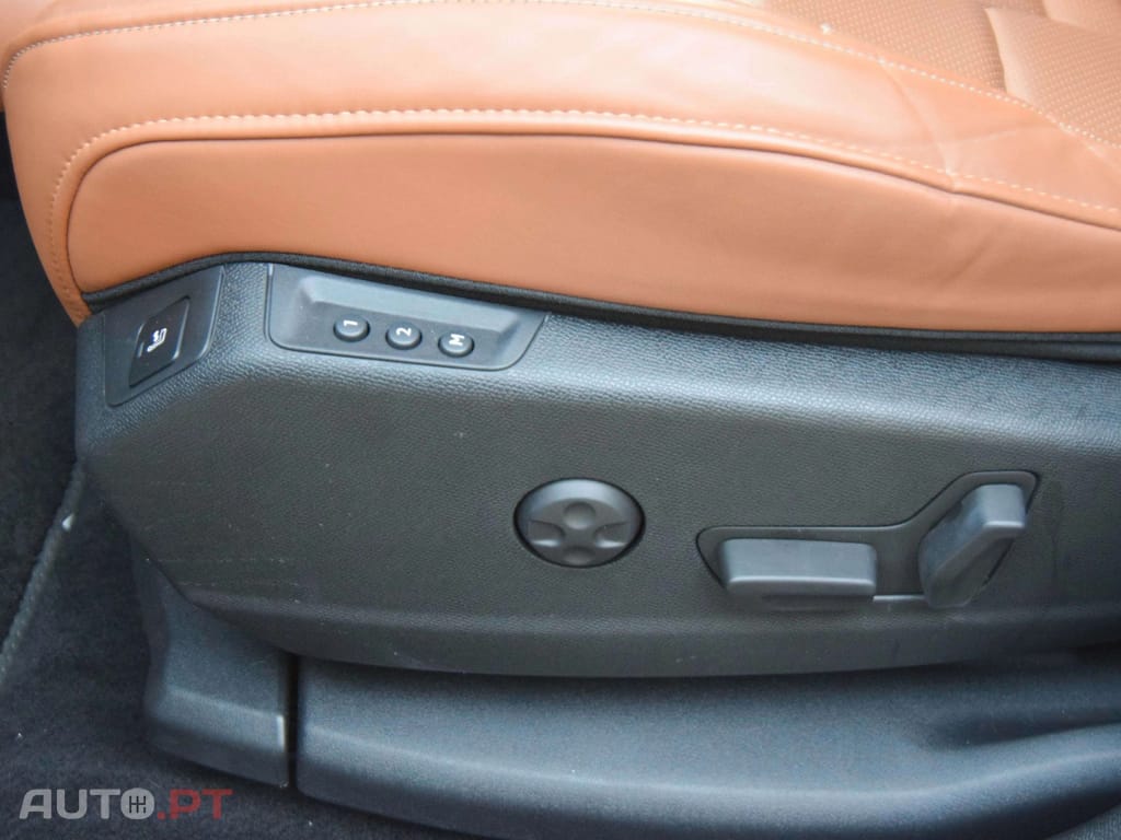 DS DS7 Crossback E-Tense 4X4 Opera EAT8