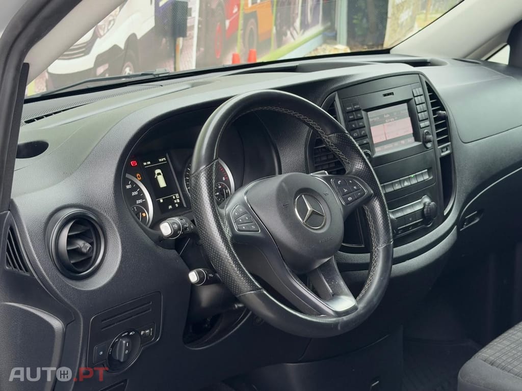 Mercedes-Benz Vito 9 LUGARES