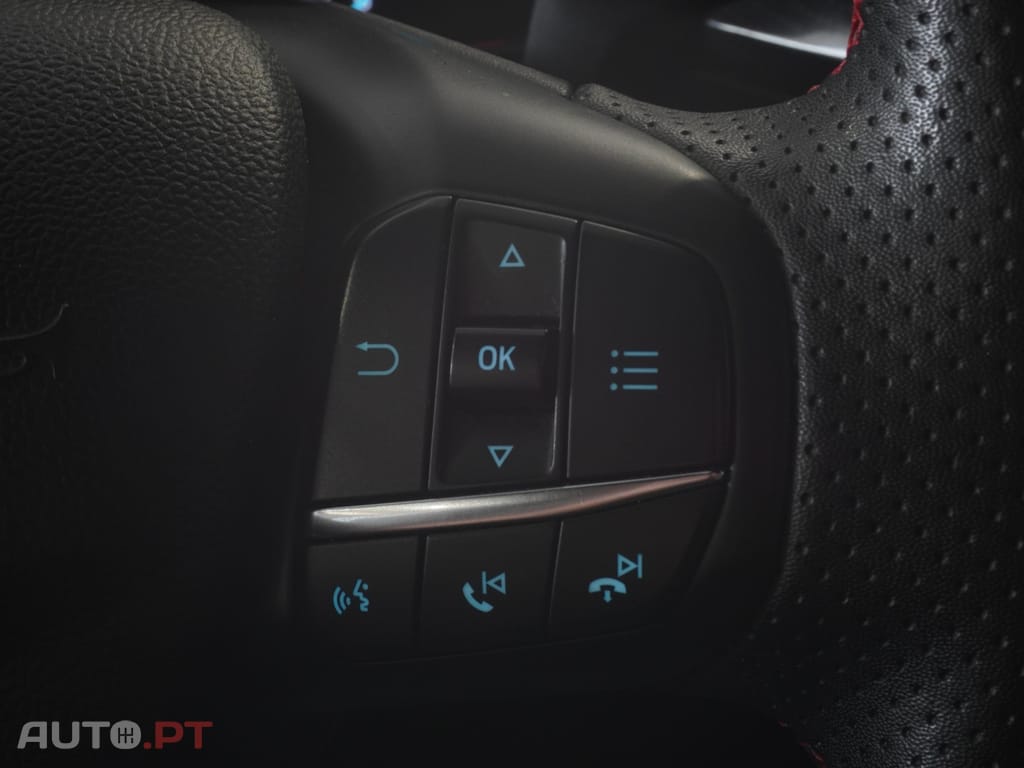 Ford Focus 1.0 EcoBoost MHEV ST-Line