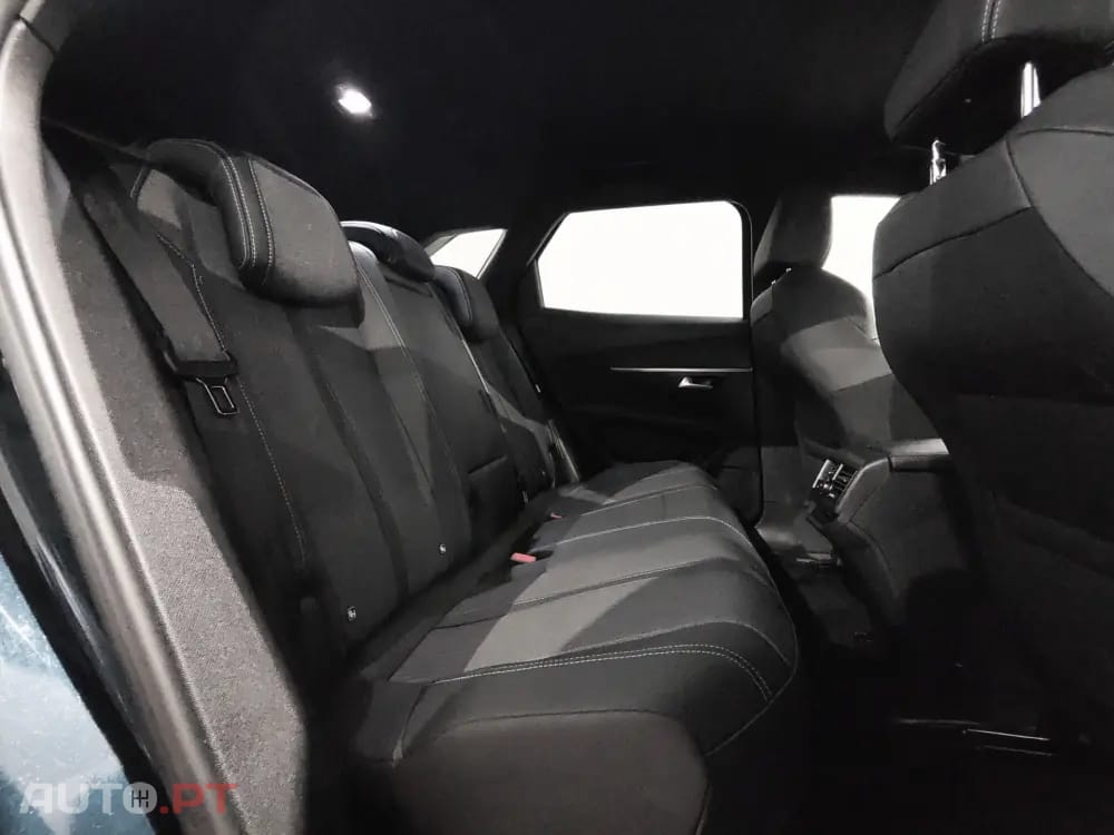 Peugeot 3008 1.6 Hybrid Allure e-EAT8