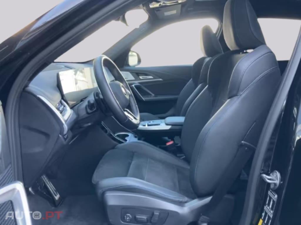 BMW iX1 I.V.A DEDUTÍVEL xDrive 30 M-Sport