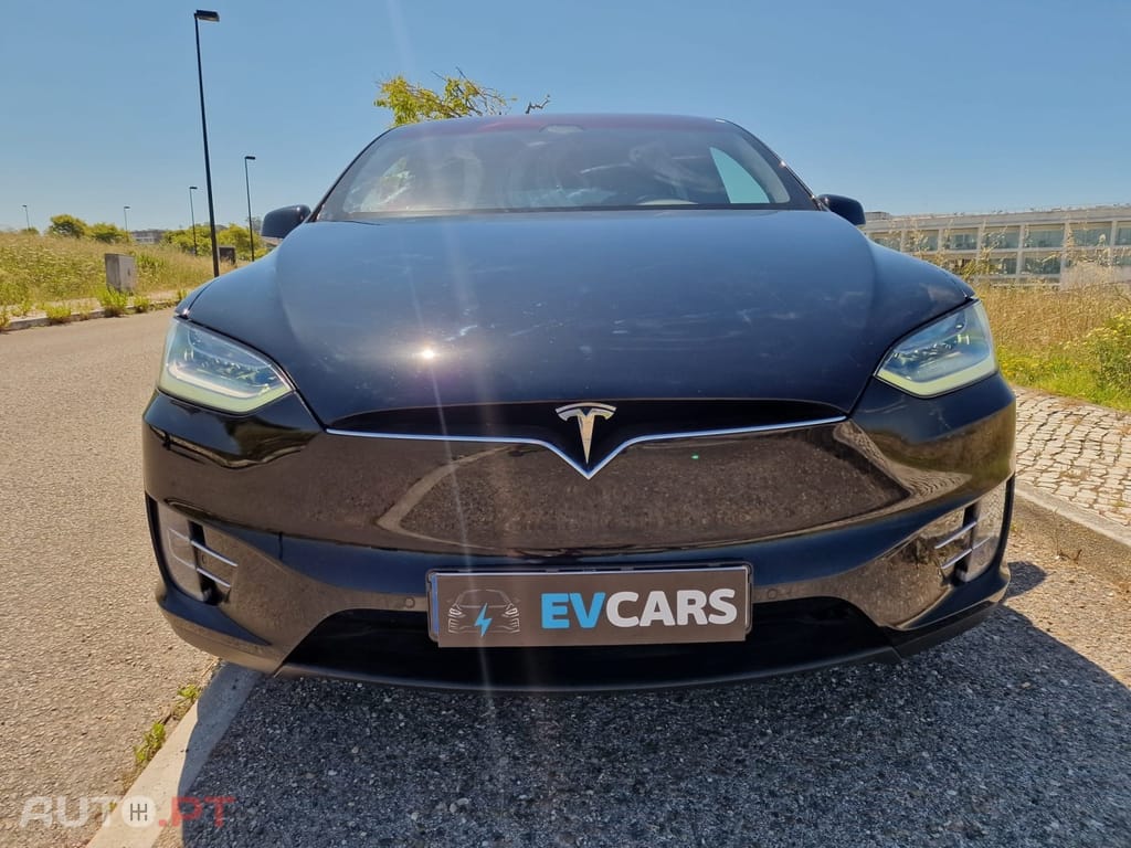 Tesla Model X Long Range