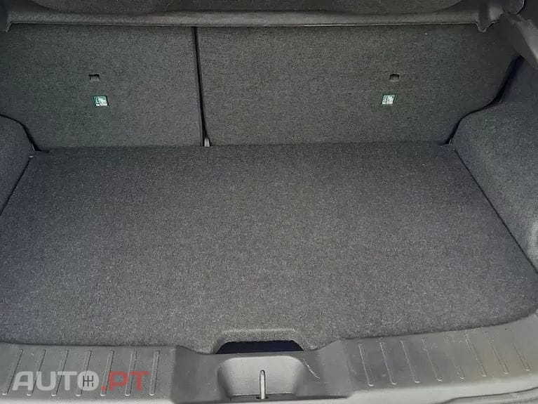 Nissan Juke 1.6 Hybrid N-Design Black