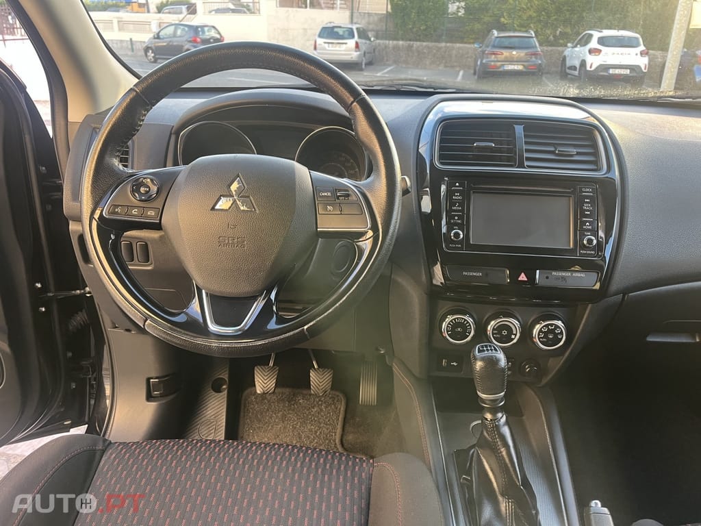 Mitsubishi ASX 1.6 DI-D Instyle Connect Edition