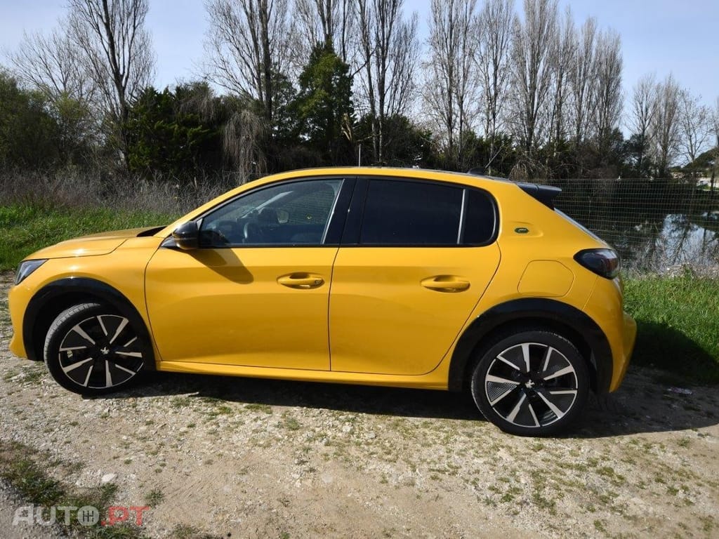 Peugeot E-208 50 kWh GT Line