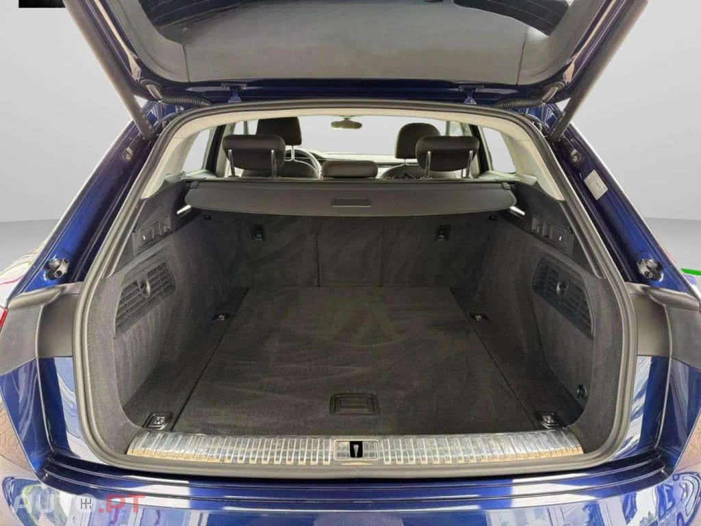 Audi E-Tron I.V.A DEDUTÍVEL quattro 50