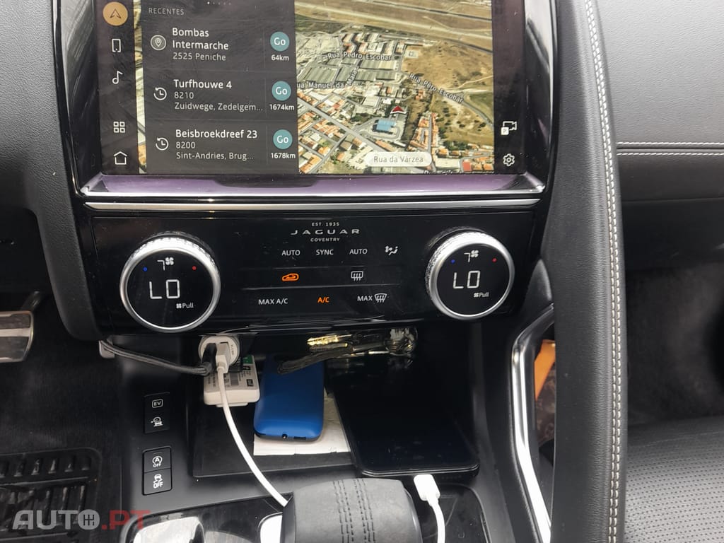 Jaguar E-Pace P300
