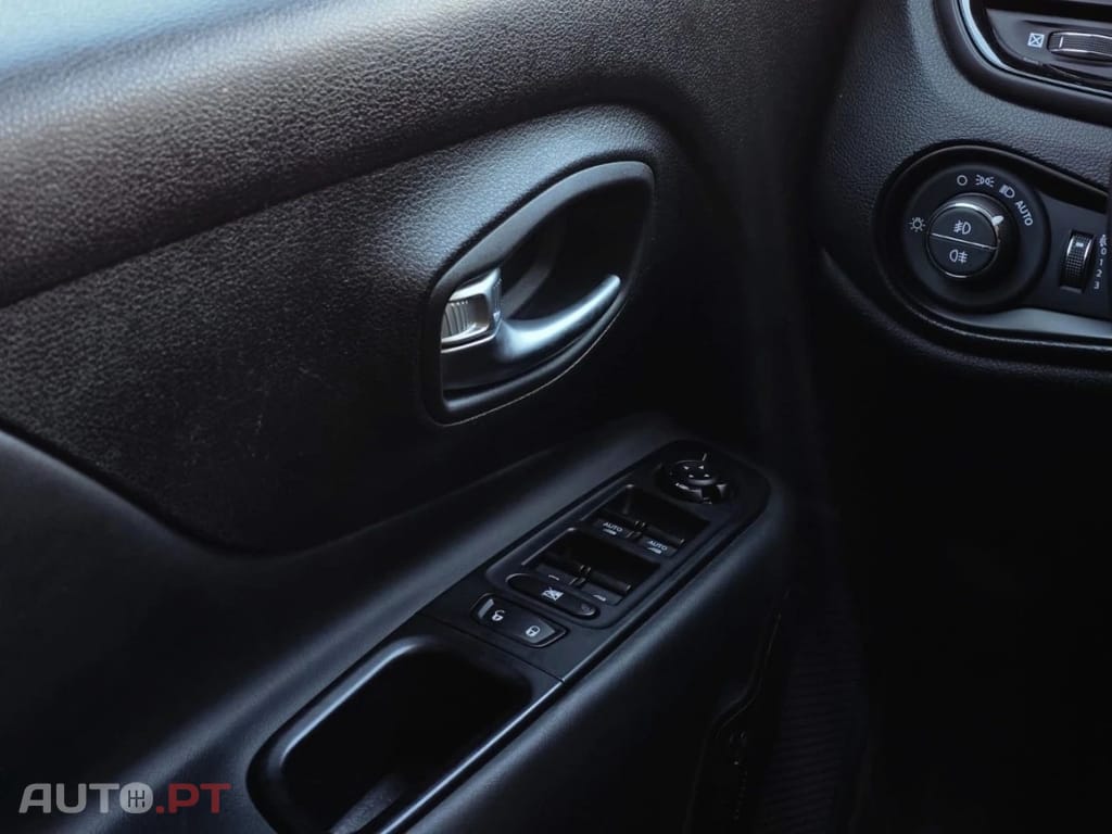 Jeep Renegade 1.6 MULTIJET  BROOKLYN SPECIAL EDITION