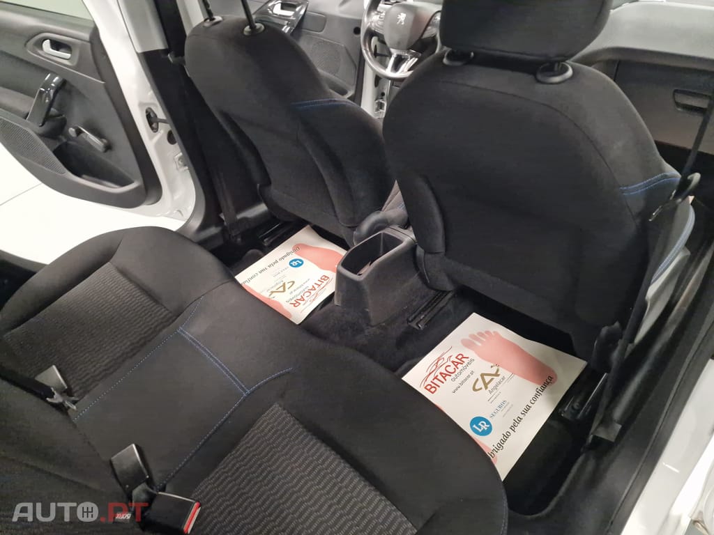 Peugeot 208 1.6 BlueHDi Style