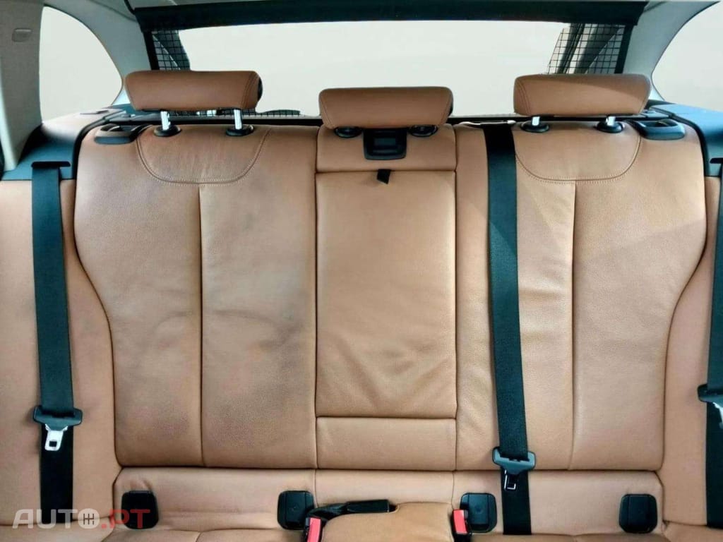 BMW 320 d Touring Line Luxury Auto