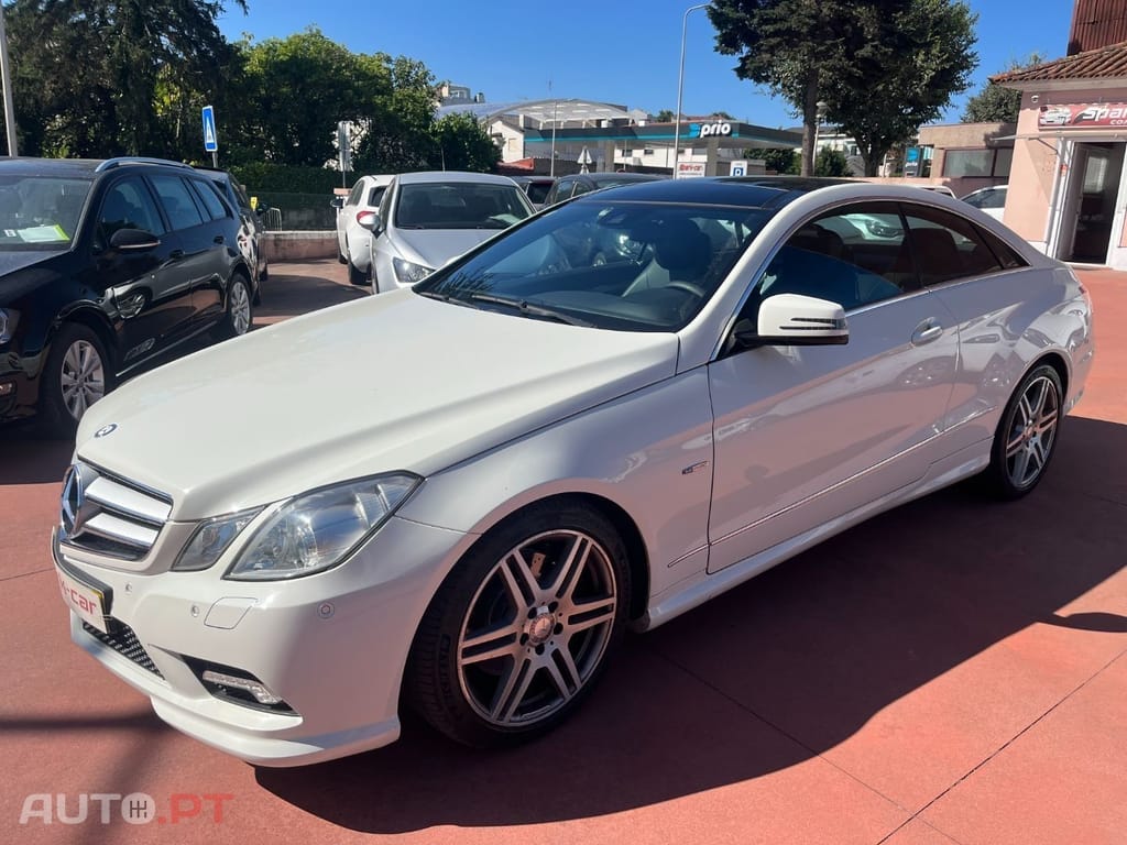 Mercedes-Benz E 220 CDI Avantgarde BlueEfficiency Auto.