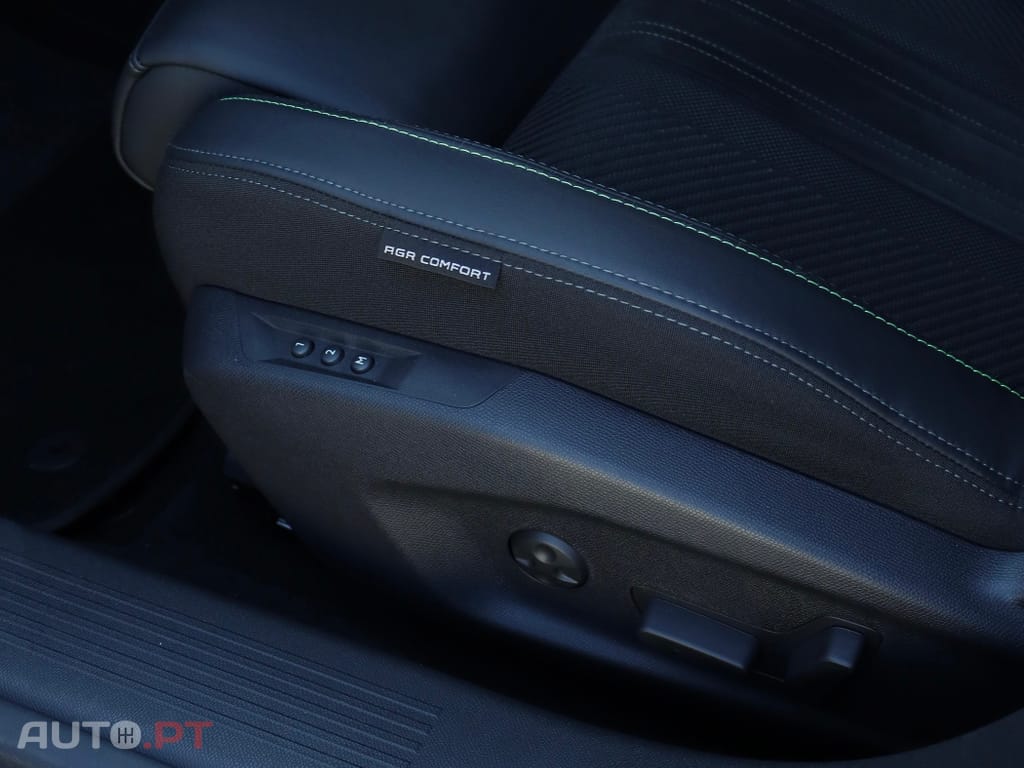 Peugeot 408 1.2 PureTech GT EAT8