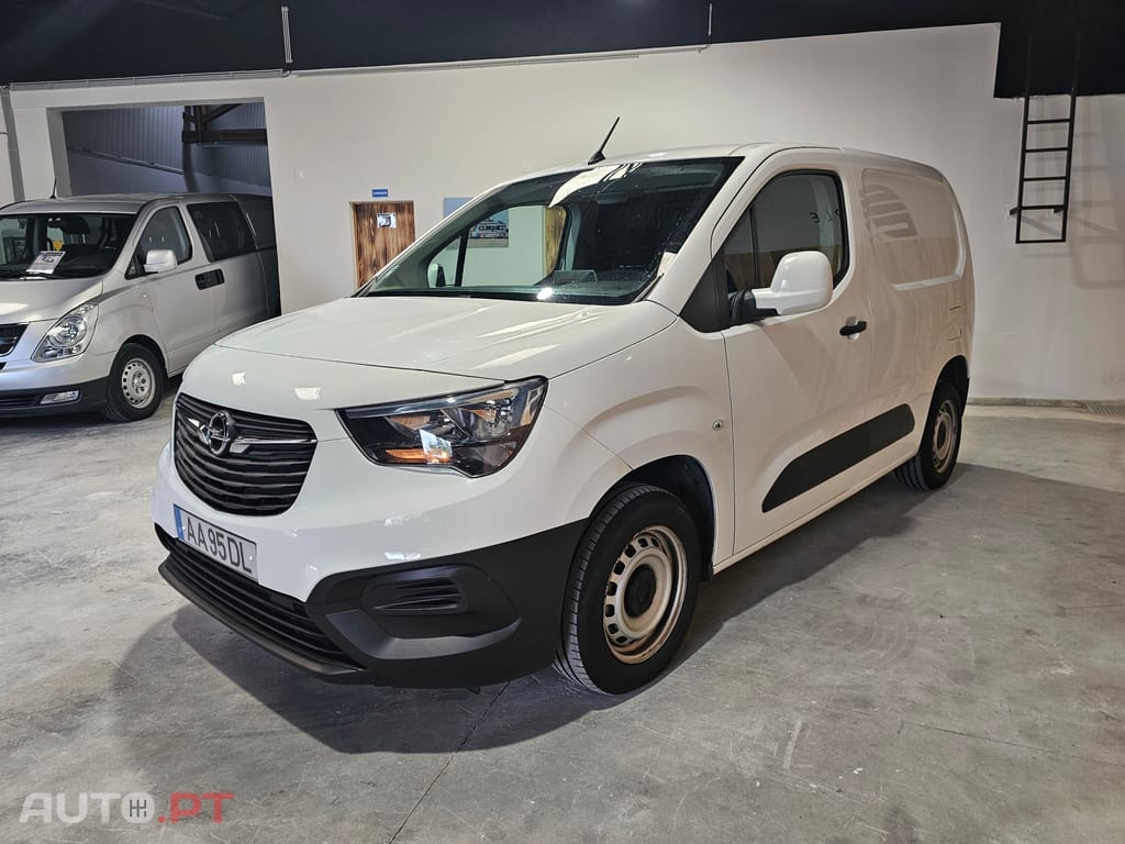 Opel Combo E