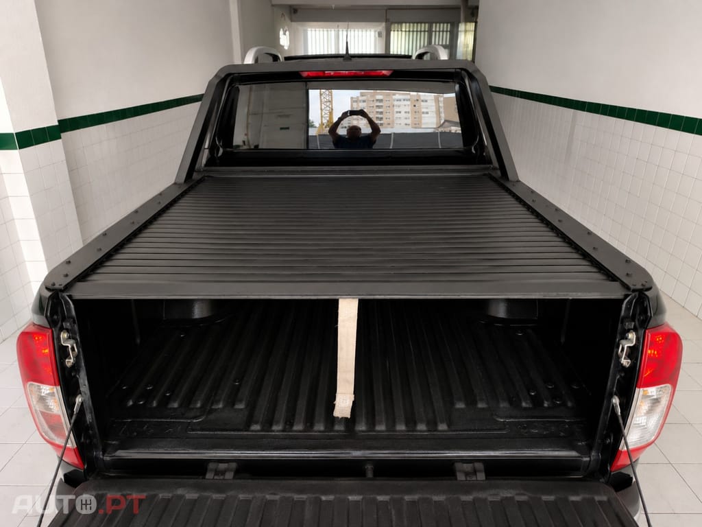 Nissan Navara 2.3 dCi CD 4WD Tekna Auto