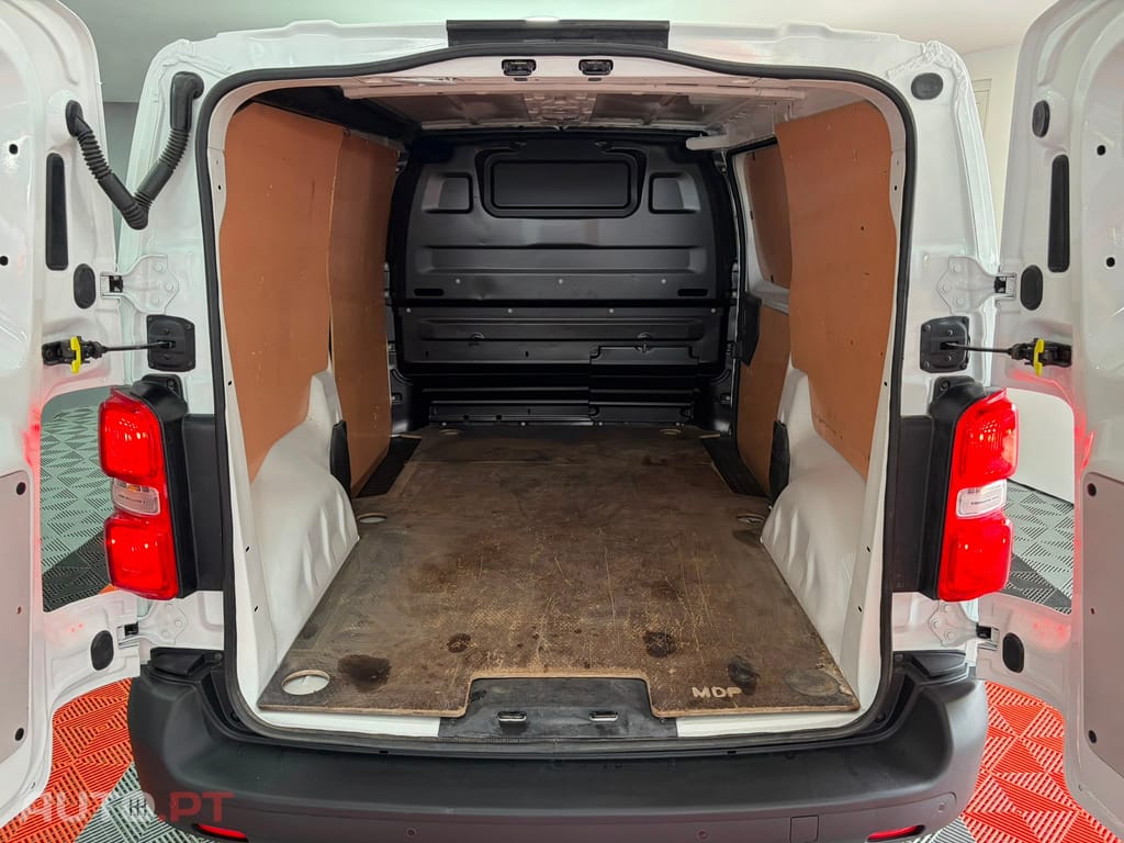 Peugeot Expert 1.5 BlueHDi L2H1 Pro Standard