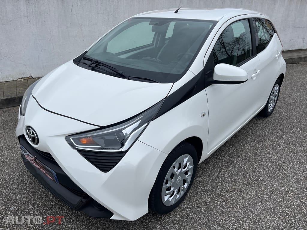 Toyota Aygo 1.0 X-Play+X-Touch