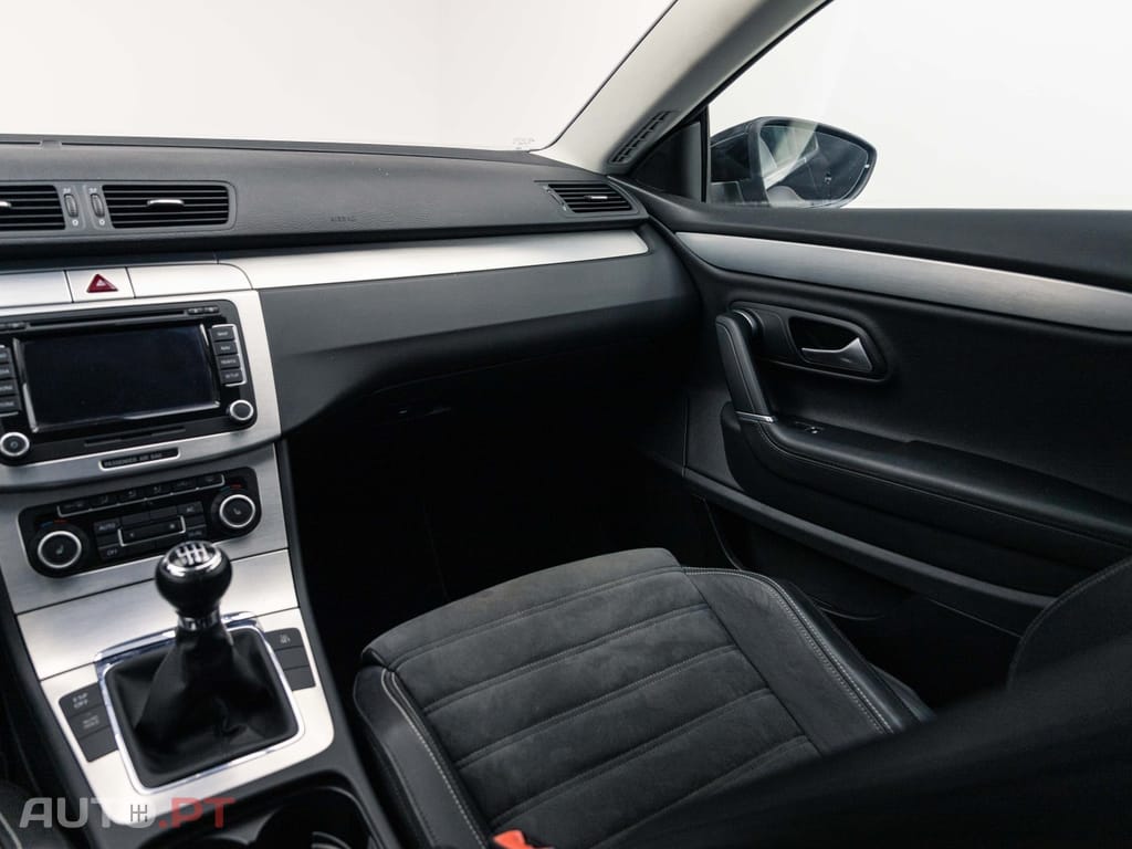 Volkswagen Passat CC 2.0 TDi