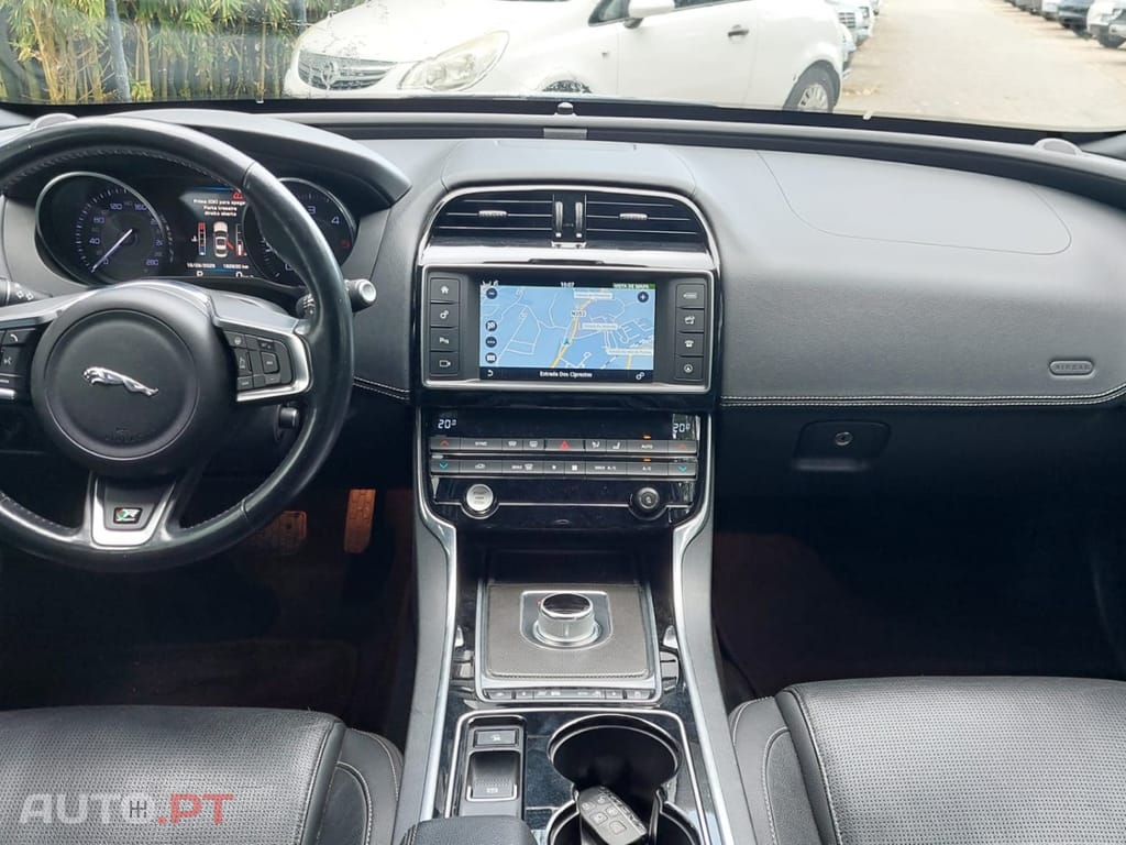 Jaguar XE 2.0 D R-Sport Aut.